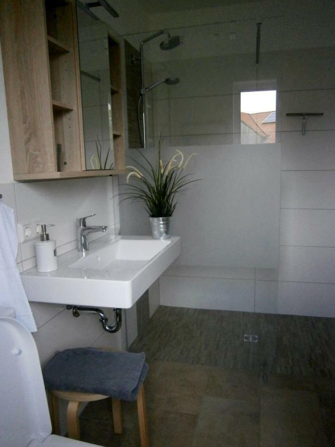 Lindhus Groedersby *
